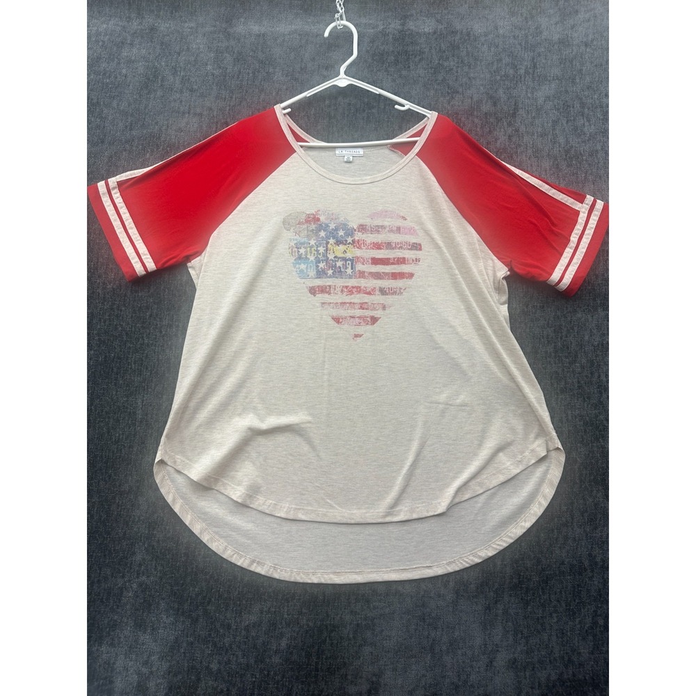 LA Threads Shirt Women 2X White Heart USA Flag Graphic Print Round Neck Lot Of 2